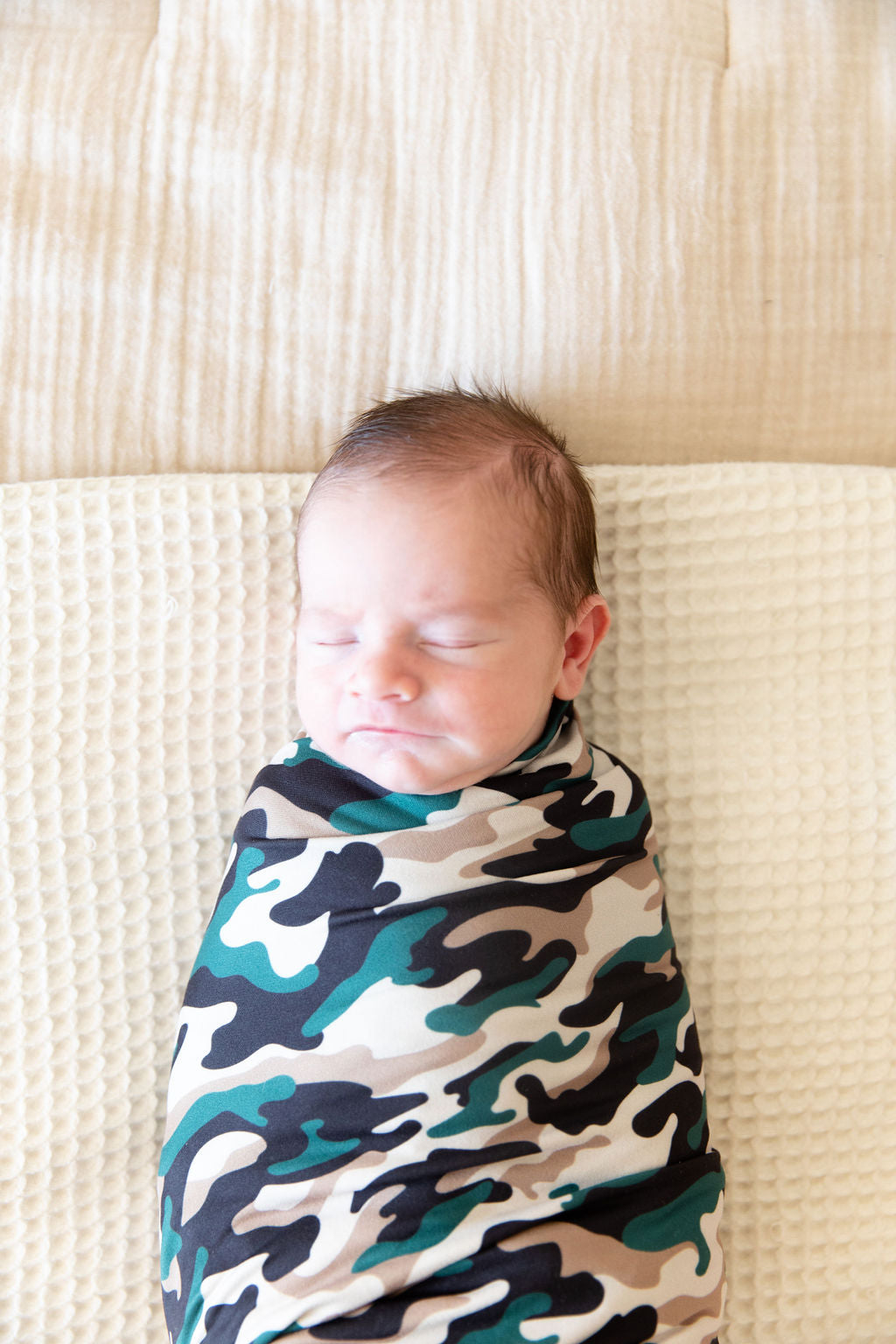 CAMOUFLAGE SWADDLE