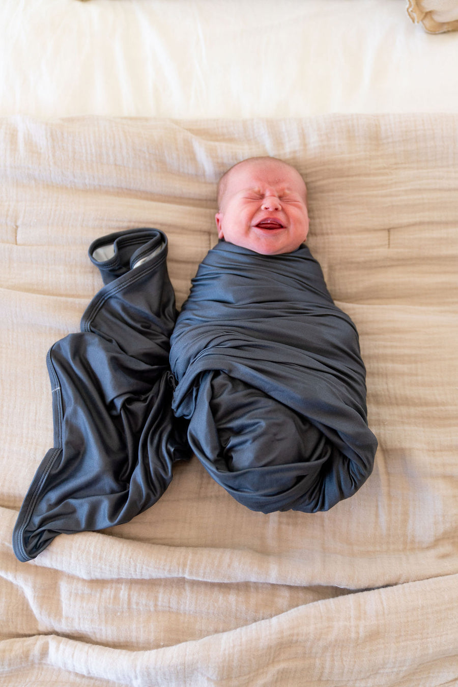 DARK CHARCOAL SOLID | SWADDLE